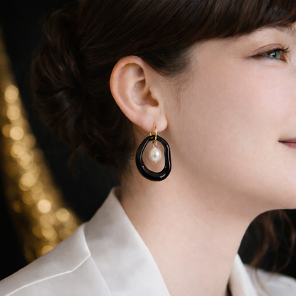 Boucles d'oreilles Arp Perle et Porcelaine - Noir